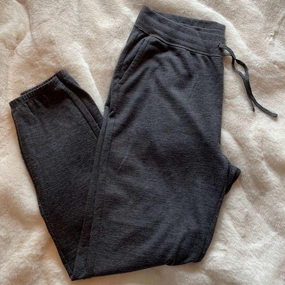 Roots lightweight sweatpants